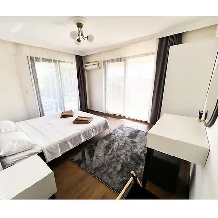 Villa Luxury With Private Pool And Garden Villa121