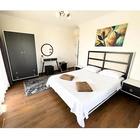 Βίλα Luxury With Private Pool And Garden Villa121