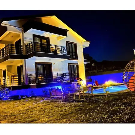 فيلة Luxury With Private Pool And Garden Villa121 *